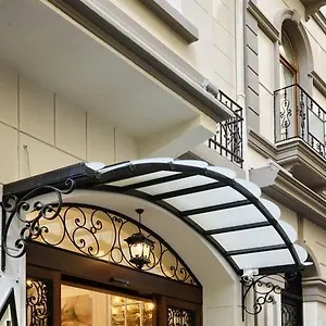 https://mirrors-hotel.istanbul-turkeyhotels.com